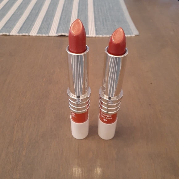 Clinique different lipstick - Picture 2 of 2